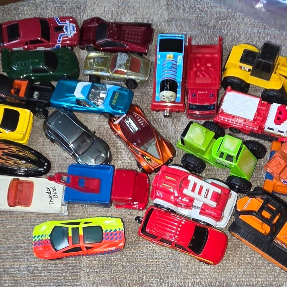 Vintage Die-Cast & Toy Vehicle Mega Lot 25 Pcs Hot Wheels, Tonka, y2k kidcore